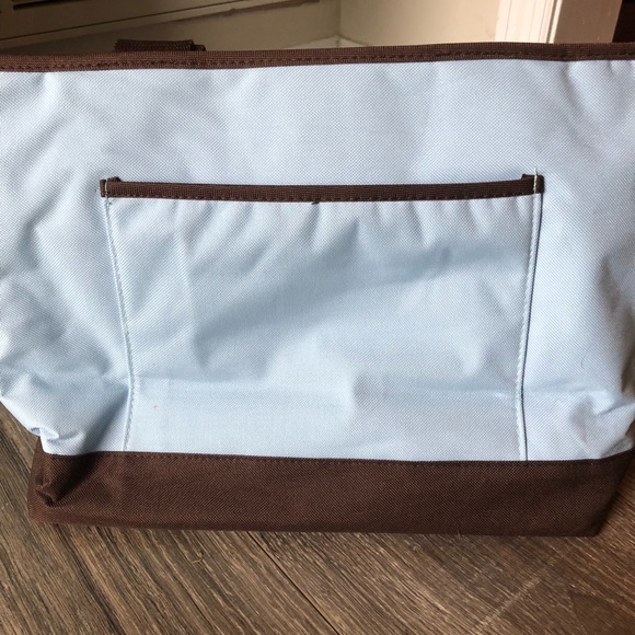 “Baby Love” diaper bag with matching changing pad - Picture 7 of 7